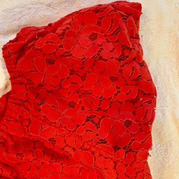 Lace Top with Cap Sleeve - Size M - Picture 6 of 9